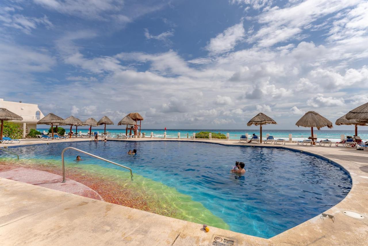 Sparkling Ocean View In كانكون المظهر الخارجي الصورة