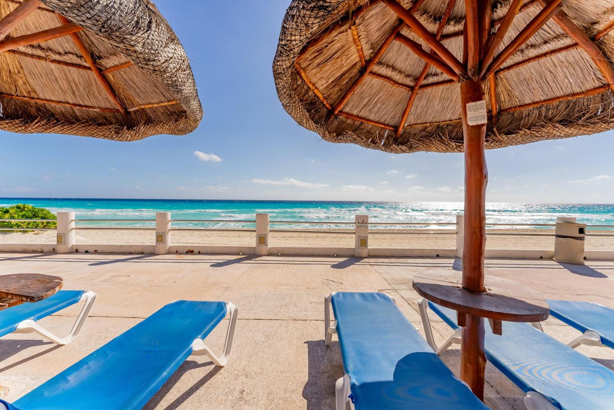 Sparkling Ocean View In كانكون المظهر الخارجي الصورة