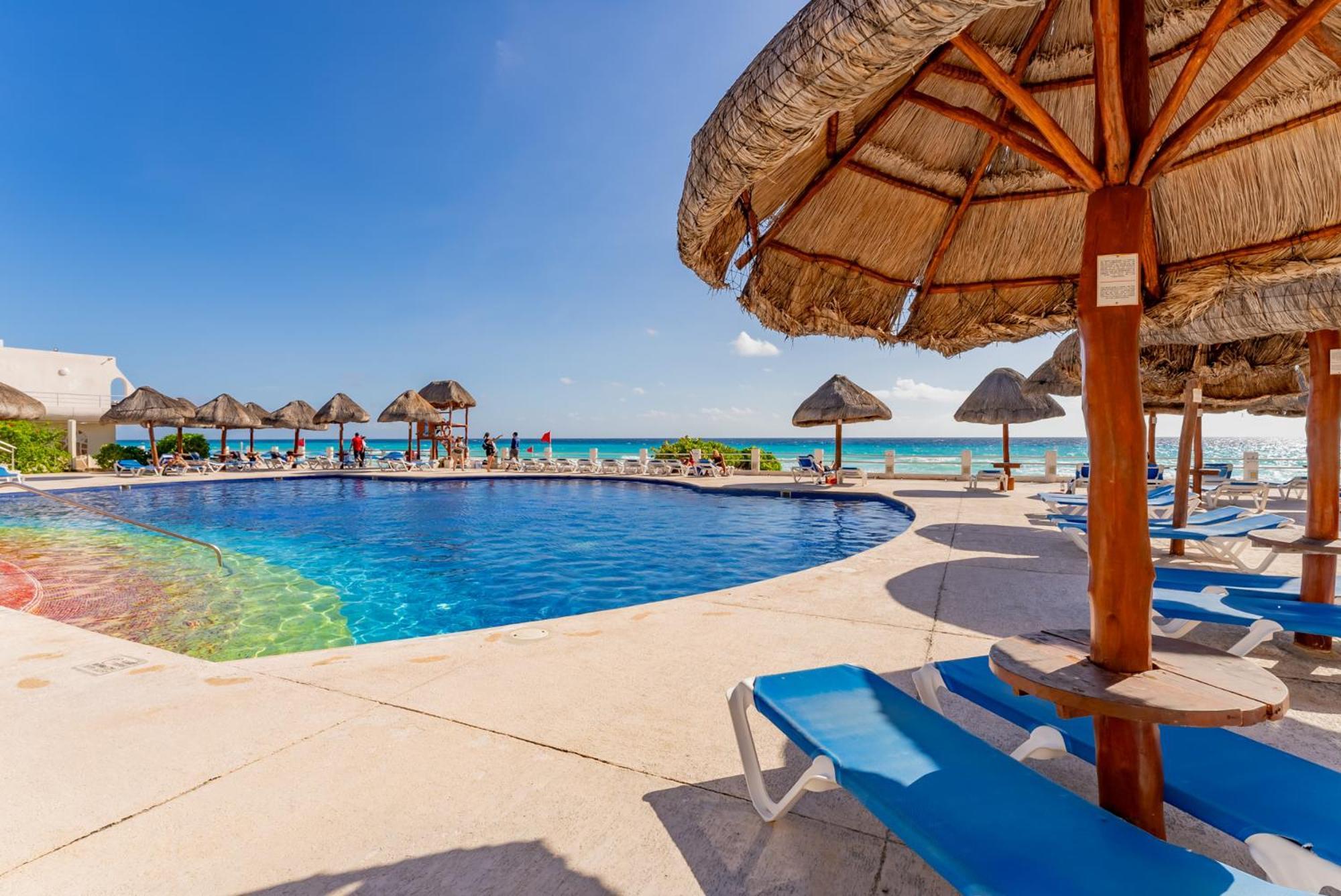 Sparkling Ocean View In كانكون المظهر الخارجي الصورة
